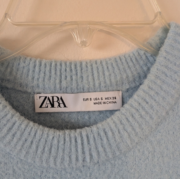 Zara Cropped Baby Blue Knit Sweater Size Small - Picture 2 of 3